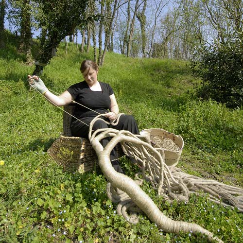 Aude Franjou, sculpteur au travail dans la nature