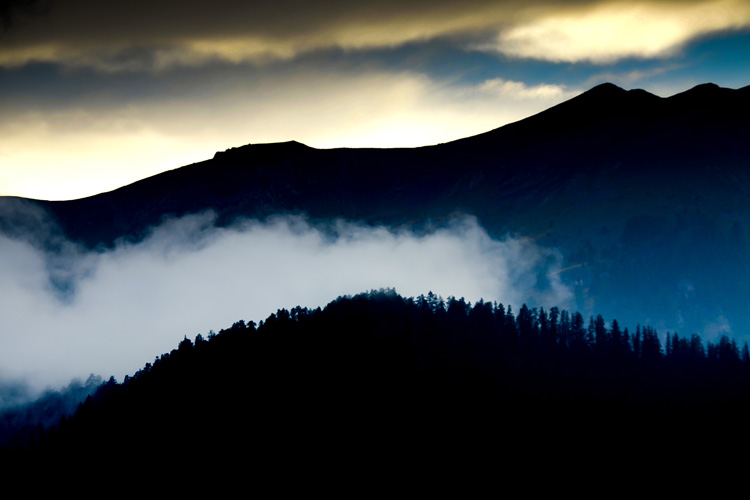 Brume de chaleur dans les Alpes