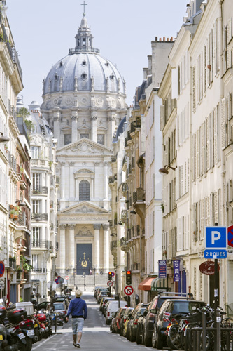 Paris, rue et église du Val de Grace